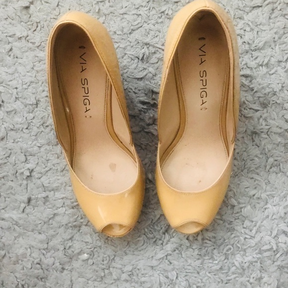 💕Via Spiga Beige Wedges - Picture 3 of 5